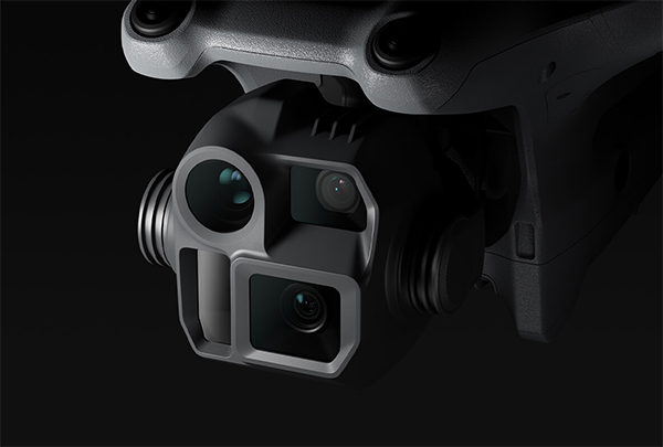 Nuovo DJI Matrice 4D in decollo dalla DJI Dock 3 per missioni autonome ad alta precisione